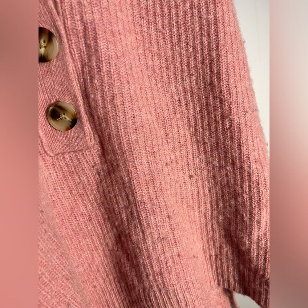 Madewell Lyle henley pink ribbed wool blend three button sweater - Picture 6 of 7